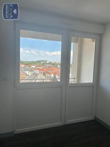 Appartement à louer 4 pièces 78.16m²