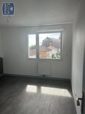 Appartement à louer 4 pièces 78.16m²
