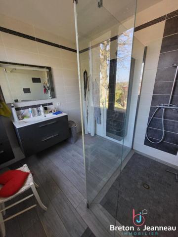 Propriété à Montsûrs