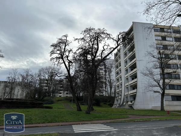 Appartement à louer 1 pièce 37.79m²