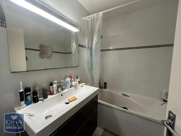 Appartement à louer 1 pièce 37.79m²