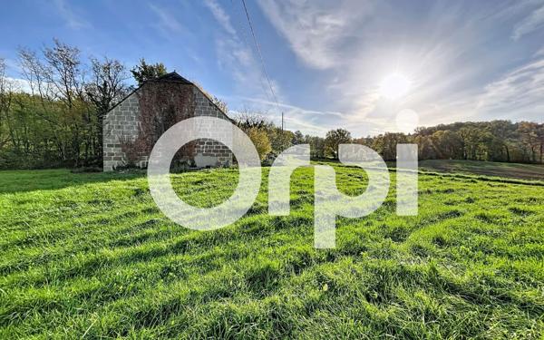 Maison à vendre    2 pièces •  Ussac