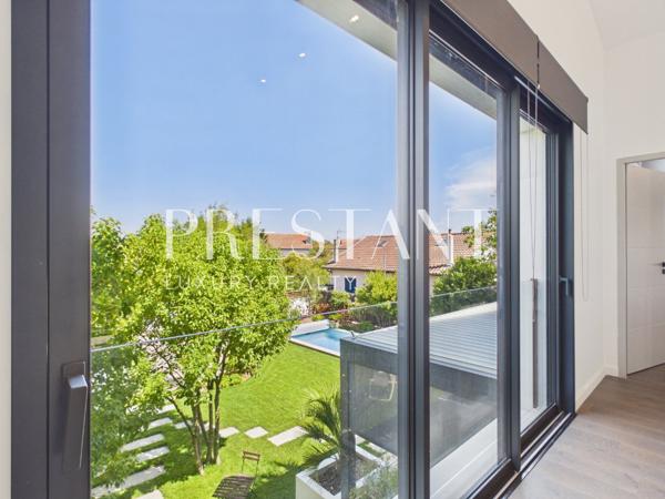 Maison familiale avec piscine et jardin paysager, ANGLET