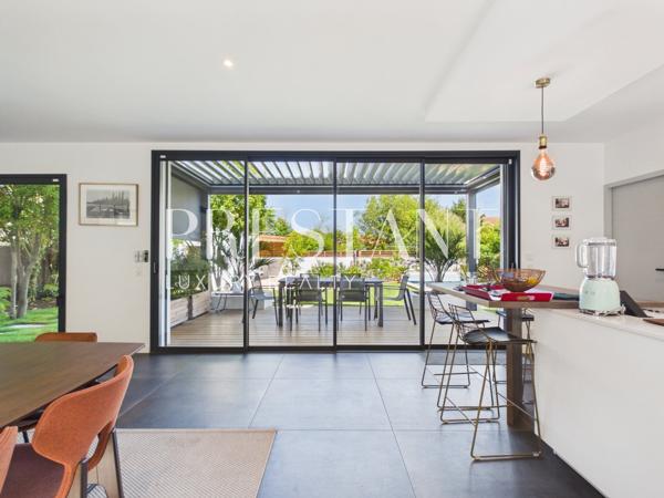 Maison familiale avec piscine et jardin paysager, ANGLET