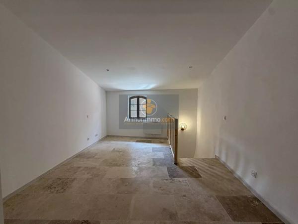 Vente                                                      Maison de ville
                        
                     2 pièces                      69 m2                     à Apt