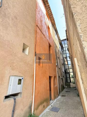 Vente                                                      Maison de ville
                        
                     2 pièces                      69 m2                     à Apt