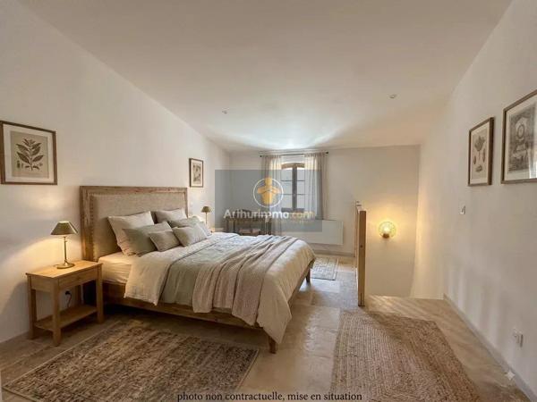 Vente                                                      Maison de ville
                        
                     2 pièces                      69 m2                     à Apt