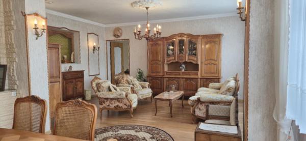 Maison L Hopital 6 pièce(s) 143 m2