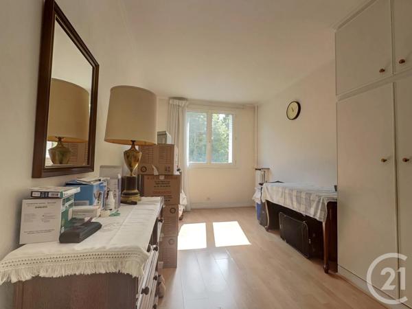 Appartement F4 à vendre  4 pièces - 64,93 m 2   BOUGIVAL  - 78