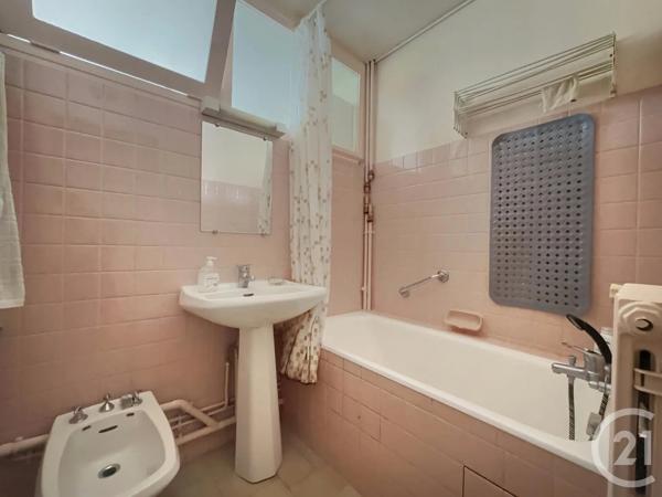 Appartement F4 à vendre  4 pièces - 64,93 m 2   BOUGIVAL  - 78