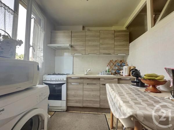 Appartement F4 à vendre  4 pièces - 64,93 m 2   BOUGIVAL  - 78
