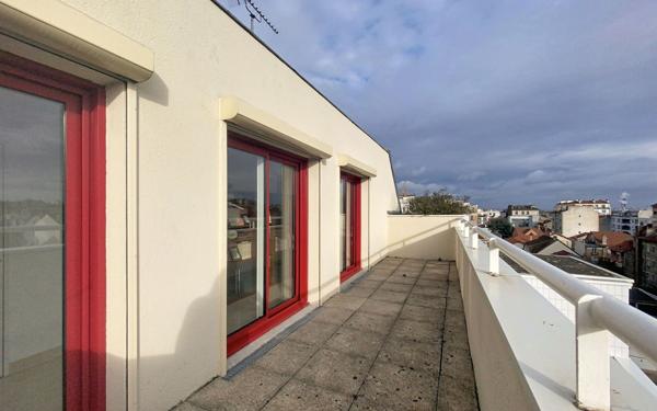 Appartement à vendre    4 pièces • 142,10 m2 Clamart