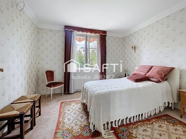 Belle bâtisse saine avec fort potentiel d'agrandissement !