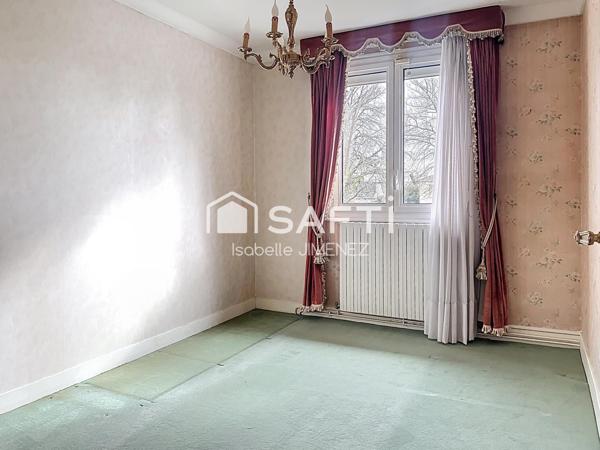 Belle bâtisse saine avec fort potentiel d'agrandissement !