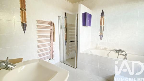 Maison à vendre 7 pièces 311 m² Châteaubernard