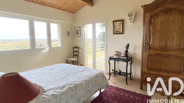 Maison à vendre 7 pièces 311 m² Châteaubernard