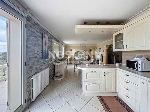 A VENDRE - Maison familiale 5 chambres avec jardin et sous-sol total ? Morangis secteur calme