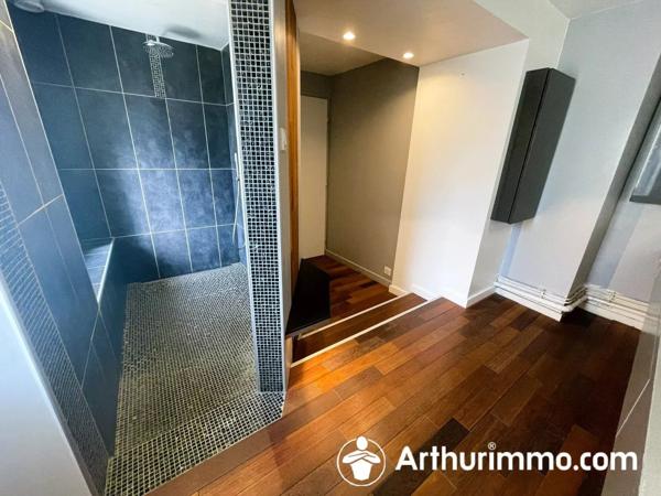 Vente                                                      Maison
                        
                     7 pièces                      206 m2                     à Dasle