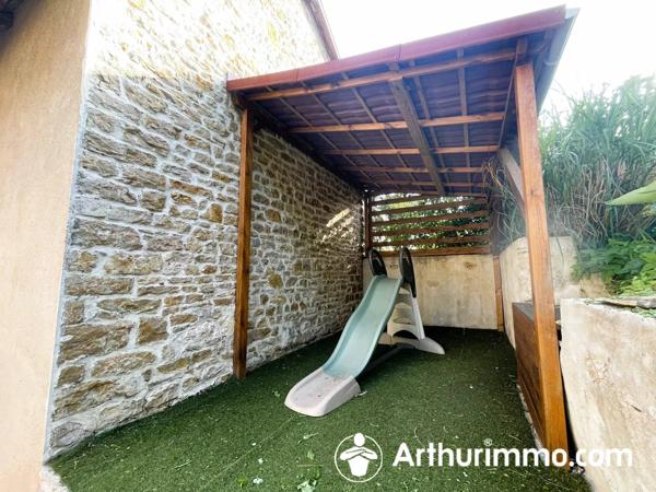 Vente                                                      Maison
                        
                     7 pièces                      206 m2                     à Dasle