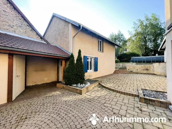 Vente                                                      Maison
                        
                     7 pièces                      206 m2                     à Dasle