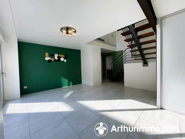 Vente                                                      Maison
                        
                     7 pièces                      206 m2                     à Dasle