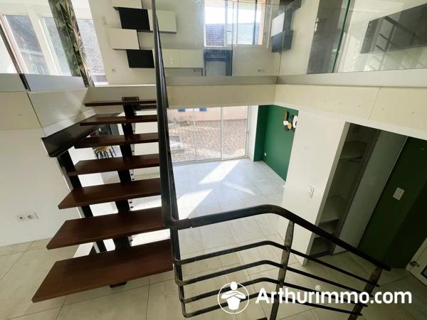 Vente                                                      Maison
                        
                     7 pièces                      206 m2                     à Dasle