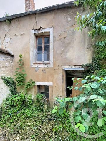 Immeuble à vendre  99 m 2   NEMOURS  - 77