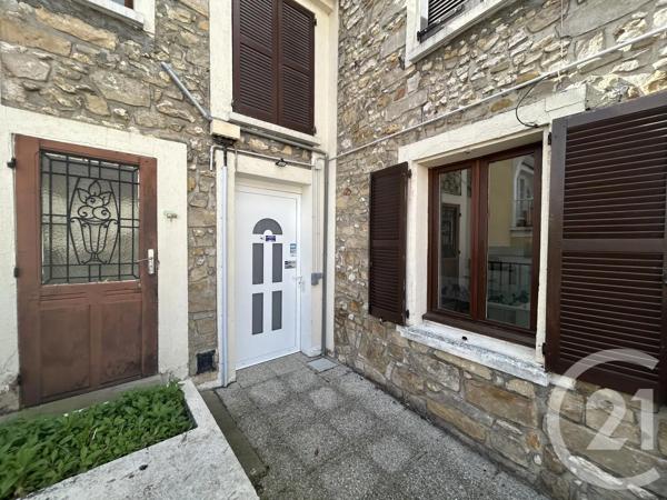 Immeuble à vendre  99 m 2   NEMOURS  - 77