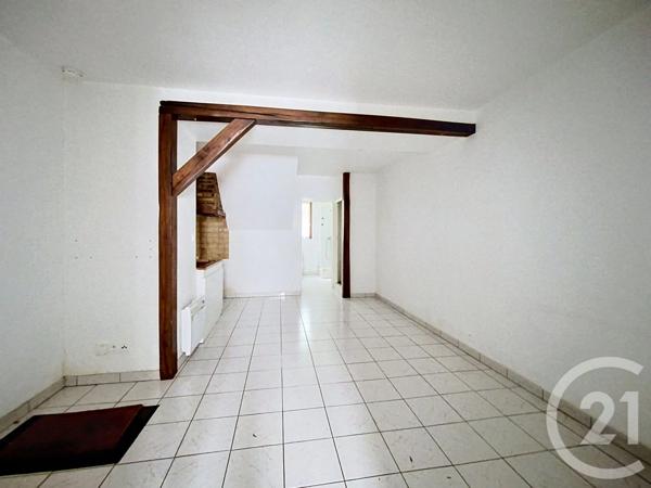 Immeuble à vendre  99 m 2   NEMOURS  - 77