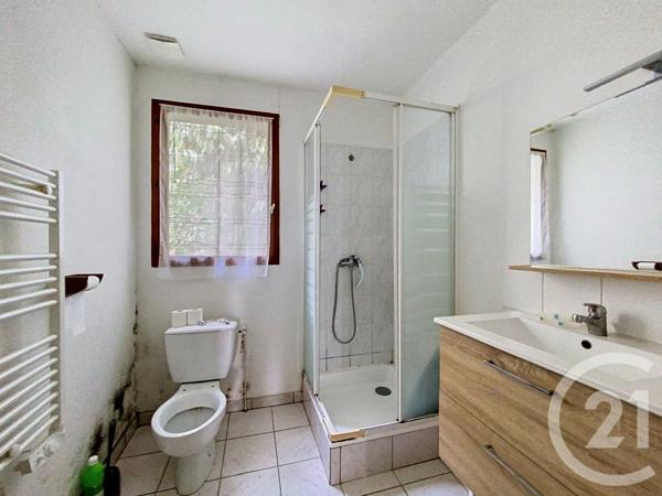 Immeuble à vendre  99 m 2   NEMOURS  - 77