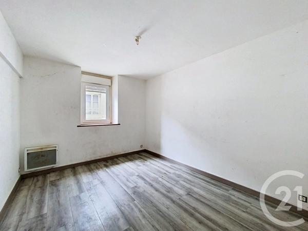 Immeuble à vendre  99 m 2   NEMOURS  - 77