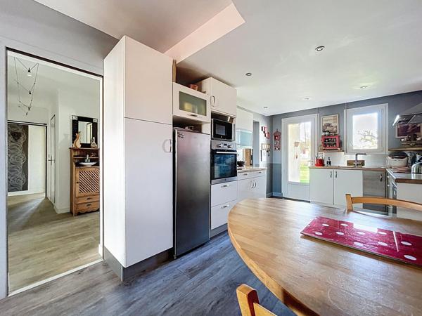Plain-pied de 4 chambres dont une suite parentale