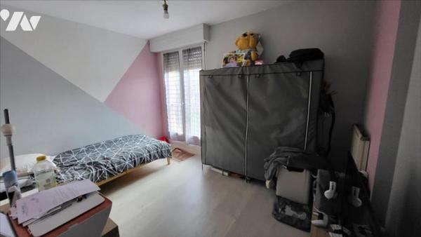 VALENTIGNEY, maison mitoyenne cinq pièces sur 1a 32ca de terrain