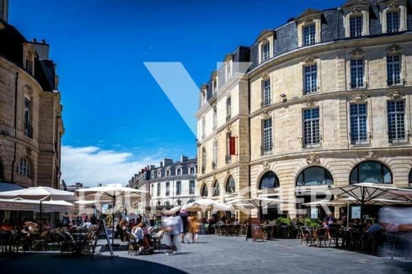 Local commercial de 186 m² à louer à Bordeaux