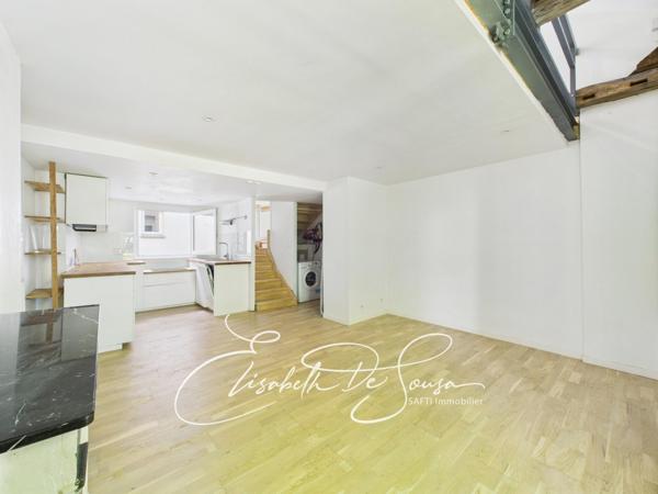 DUPLEX ATYPIQUE DE 2/3 PIECES