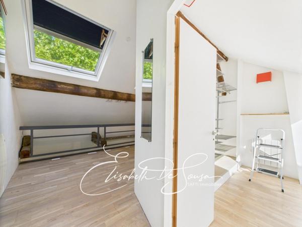 DUPLEX ATYPIQUE DE 2/3 PIECES