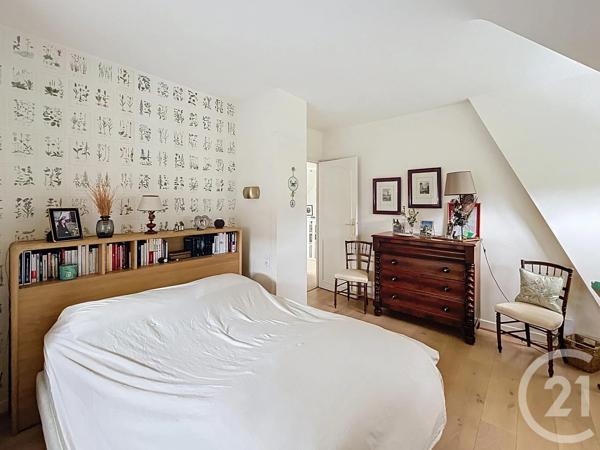 Maison à vendre  5 pièces - 128,50 m 2   PLOUMAGOAR  - 22