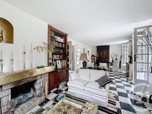 Maison à vendre  5 pièces - 128,50 m 2   PLOUMAGOAR  - 22