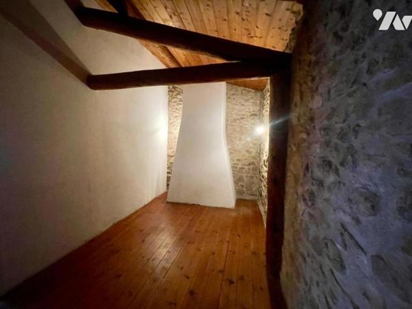 Ensemble immobilier en pierres