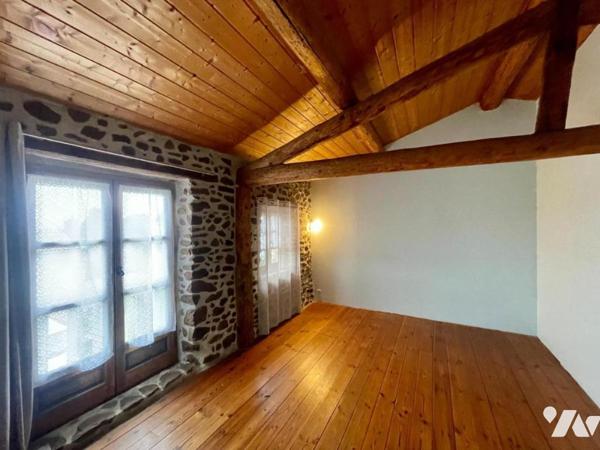 Ensemble immobilier en pierres