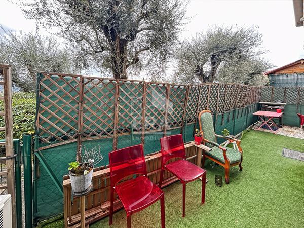 APPARTEMENT DUPLEX DE TYPE 3 PIECES EN REZ DE JARDIN