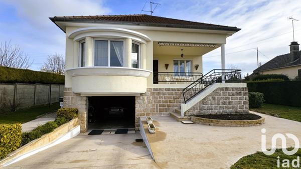 Maison 4 pièces de 90 m² à Pont-Sainte-Marie (10150)