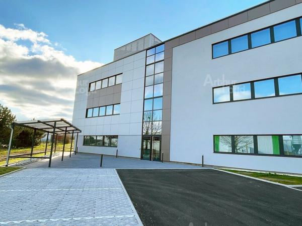 BUREAUX À LOUER À FONTAINE-LÈS-DIJON – À PARTIR DE 48 M²