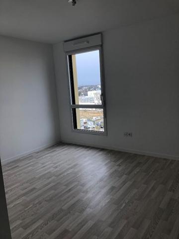 RENNES - LA COURROUZE - Appartement T3 avec parking dans résidence récente