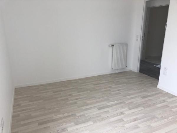 RENNES - LA COURROUZE - Appartement T3 avec parking dans résidence récente