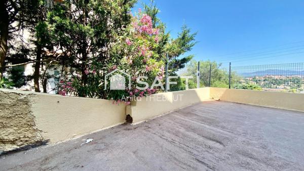 Proche centre-ville - Duplex récent avec 2 extérieurs + garage en option