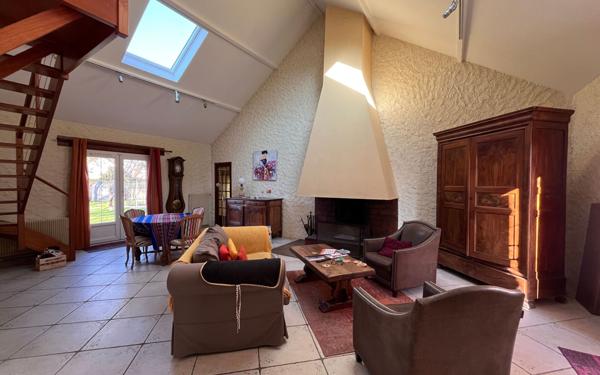 Maison à vendre    5 pièces •  Saint-Denis-en-Val