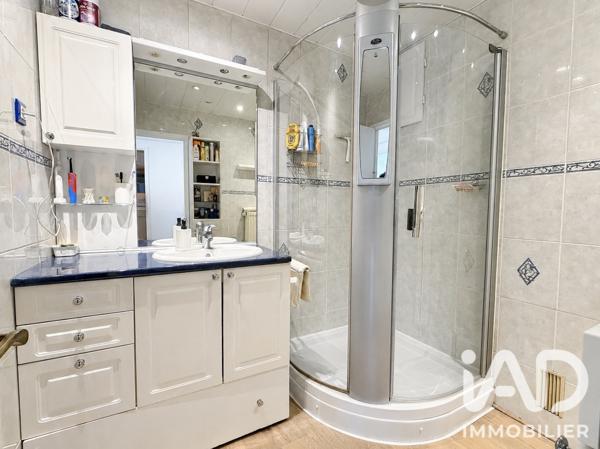 Appartement à vendre 4 pièces 77,09 m² Bagnolet