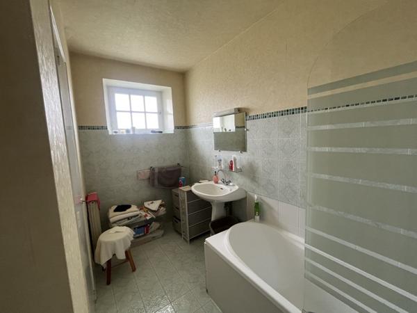 Maison 98 280 € Saint-Pierre-de-Fursac 4 p 98 m² DPE G