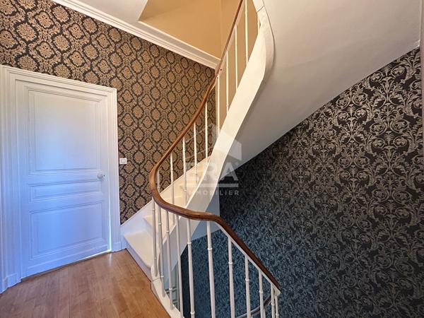 A vendre superbe Maison de caractère avec jardin